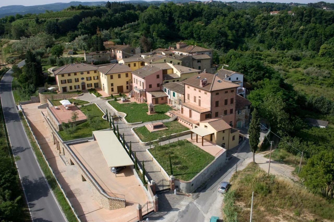 Borgo Di Gramugnana Aparthotel Usigliano Exterior photo