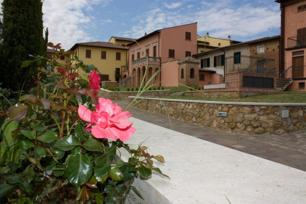 Borgo Di Gramugnana Aparthotel Usigliano Exterior photo