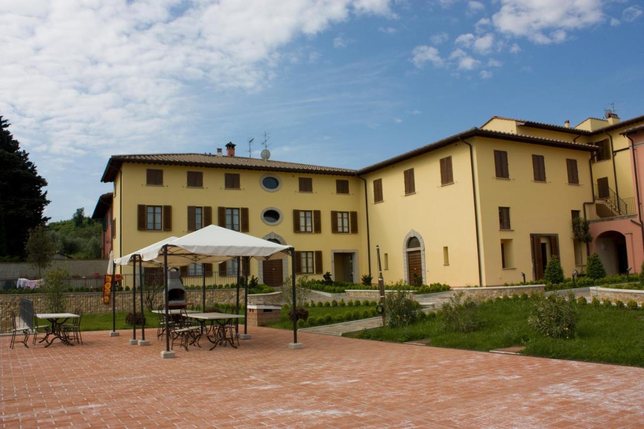 Borgo Di Gramugnana Aparthotel Usigliano Exterior photo