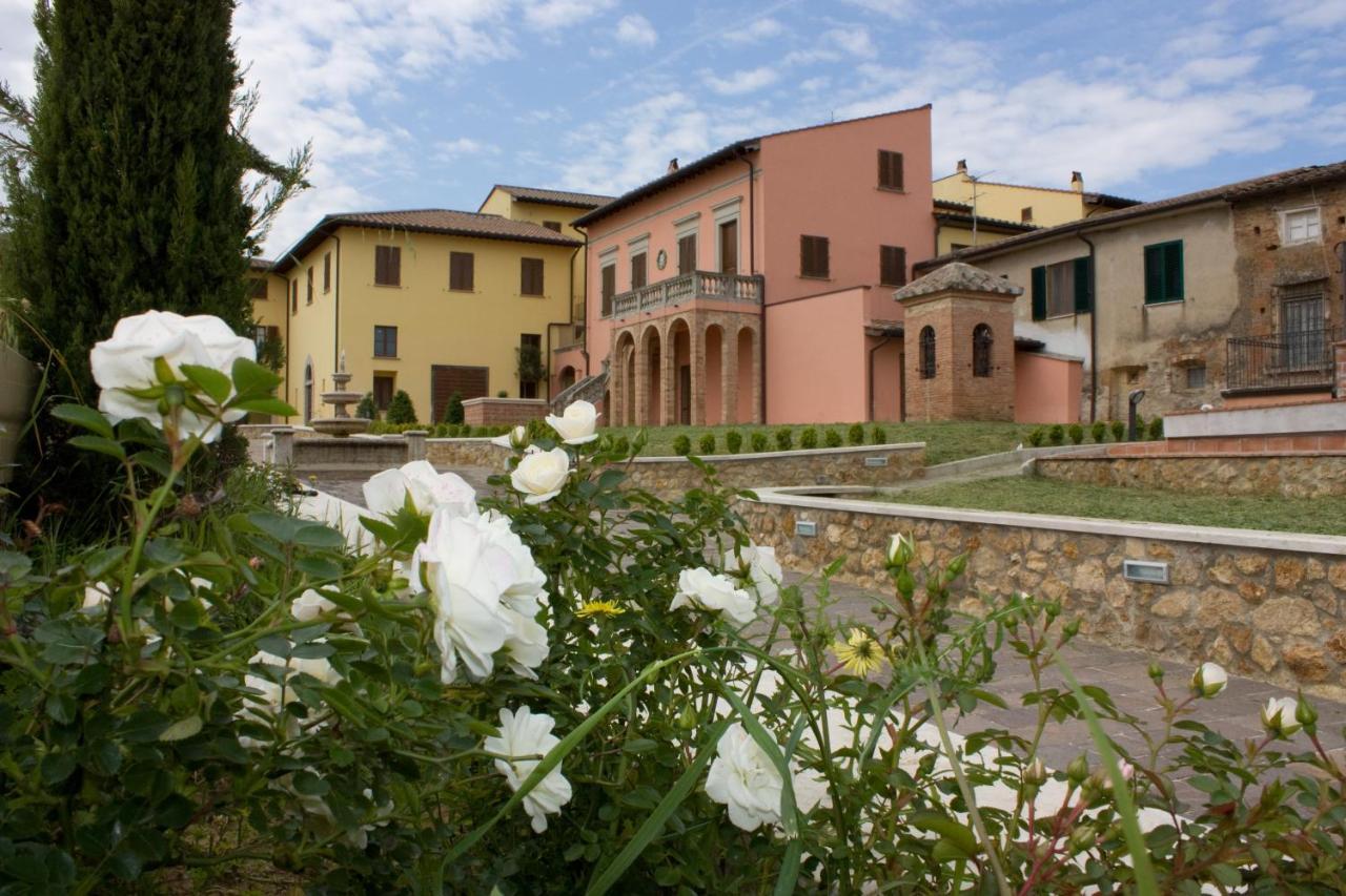 Borgo Di Gramugnana Aparthotel Usigliano Exterior photo